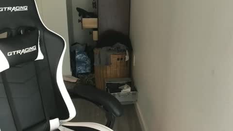 Miss Kitty online show from 09-17-25, 06:20