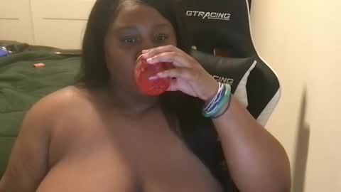 Miss Kitty online show from 11-04-25, 06:23