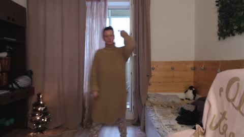 Crystal online show from 01-11-25, 07:49