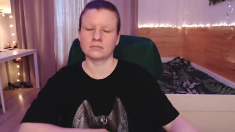 Crystal online show from 04-28-26, 05:07