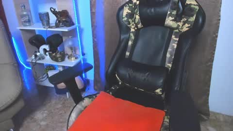 Snapshot of exquisite_gabe chatting on 01-07-25, 11:35 GABRIEL online show from 01-07-25, 11:35