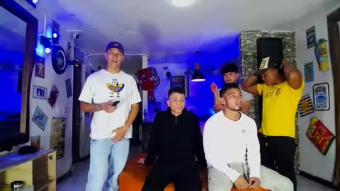 extrangers online show from 12-23-24, 12:08