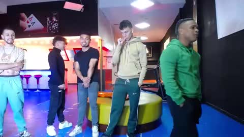 extrangers online show from 02-26-25, 12:14