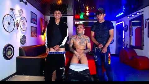 extrangers online show from 03-05-26, 12:12