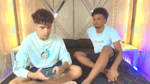 Snapshot of extreme_boysxxx chatting on 07-19-26, 01:20 extreme_boysxxx online show from 07-19-26, 01:20
