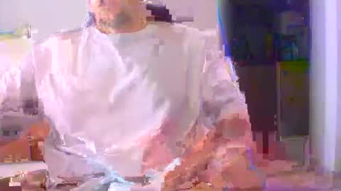 Snapshot of extrex2 chatting on 04-28-26, 09:58 derssing online show from 04-28-26, 09:58