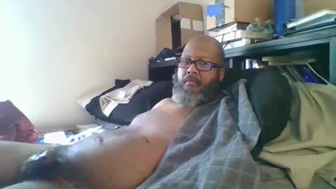 eyequee0007 online show from 02-05-26, 07:51