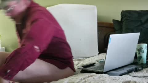 Eyeswideshut63 online show from 12-30-24, 07:00