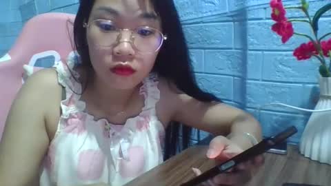 Snapshot of eyewet chatting on 04-16-26, 01:06 Eye online show from 04-16-26, 01:06