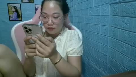 Snapshot of eyewet chatting on 06-28-26, 02:23 Eye online show from 06-28-26, 02:23