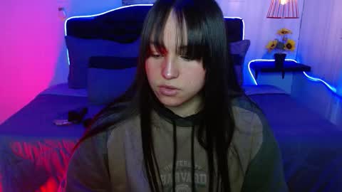 eymmy_24 online show from 09-25-25, 02:15