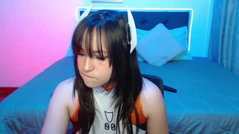 eymmy_24 online show from 10-30-25, 02:57