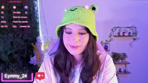 eymmy_24 online show from 04-19-26, 01:38