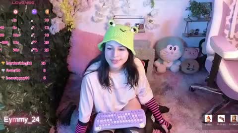 eymmy_24 online show from 07-05-26, 04:19