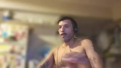 Snapshot of ezlajfer chatting on 03-18-26, 05:10 venusah online show from 03-18-26, 05:10