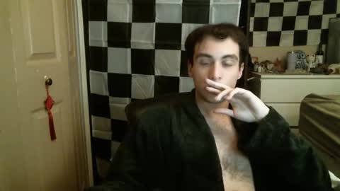 Ezra Naamah online show from 01-21-25, 01:39