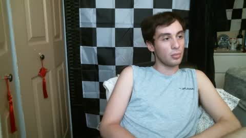 Ezra Naamah online show from 02-19-25, 08:41