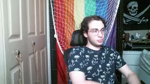 Ezra Naamah online show from 04-18-26, 09:48