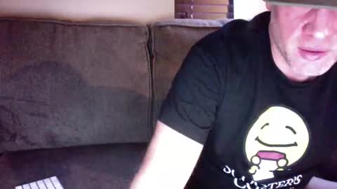 ezze2002 online show from 03-04-26, 11:33