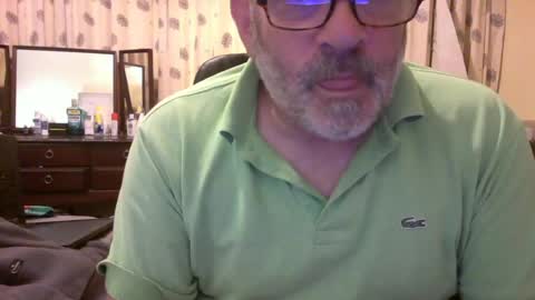 Snapshot of f1zzeek chatting on 06-14-26, 10:23 f1zzeek online show from 06-14-26, 10:23