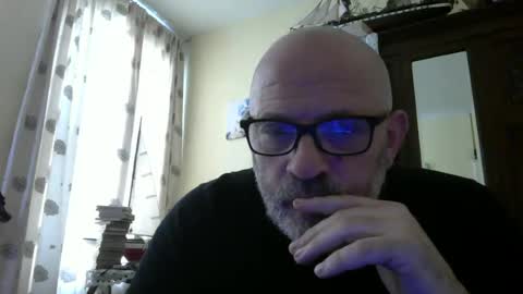 Snapshot of f1zzeek chatting on 06-17-26, 02:29 f1zzeek online show from 06-17-26, 02:29