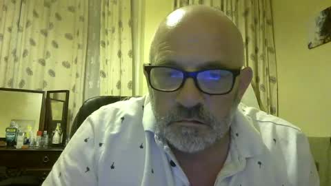 Snapshot of f1zzeek chatting on 06-23-26, 11:58 f1zzeek online show from 06-23-26, 11:58