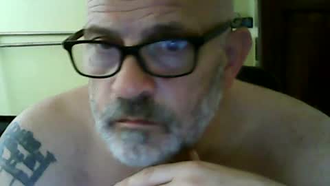 Snapshot of f1zzeek chatting on 07-22-26, 01:14 f1zzeek online show from 07-22-26, 01:14