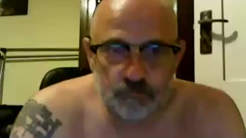 Snapshot of f1zzeek chatting on 07-23-26, 11:02 f1zzeek online show from 07-23-26, 11:02