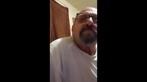 Snapshot of f4559490 chatting on 12-22-25, 08:11 Always online show from 12-22-25, 08:11