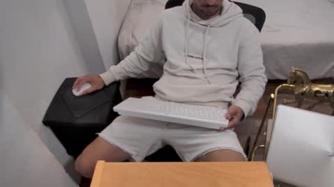 fabiano_hernandes30 online show from 11-29-25, 07:44