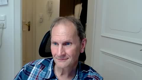 Fabian online show from 05-28-26, 01:36