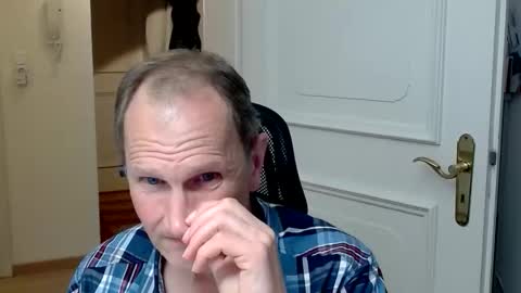Fabian online show from 05-28-26, 08:39