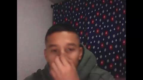 Snapshot of fabiar11 chatting on 05-07-26, 06:19 R online show from 05-07-26, 06:19