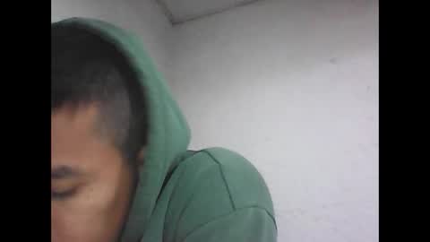 Snapshot of fabiar11 chatting on 05-14-26, 08:54 R online show from 05-14-26, 08:54