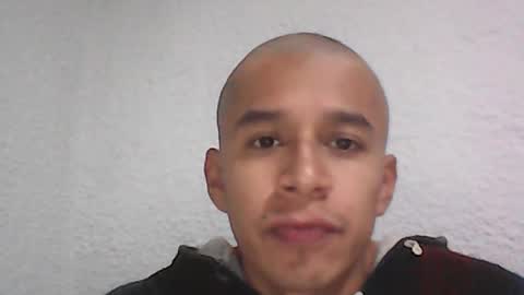 Snapshot of fabiar11 chatting on 06-18-26, 03:29 R online show from 06-18-26, 03:29
