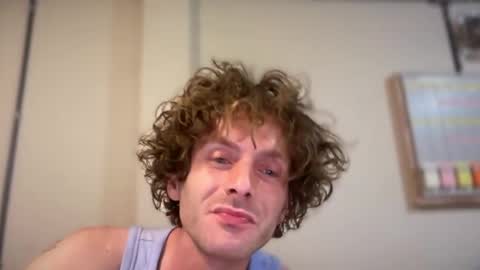 Snapshot of fabius1995 chatting on 06-11-26, 08:29 fabius1995 online show from 06-11-26, 08:29