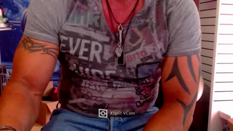 Snapshot of fabxxxl chatting on 04-23-26, 12:29 fabxxxl online show from 04-23-26, 12:29