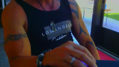 Snapshot of fabxxxl chatting on 04-26-26, 02:48 fabxxxl online show from 04-26-26, 02:48