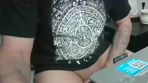 Snapshot of faded805 chatting on 12-12-24, 10:24 Mark online show from 12-12-24, 10:24