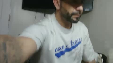 Snapshot of faded805 chatting on 02-15-25, 08:54 Mark online show from 02-15-25, 08:54