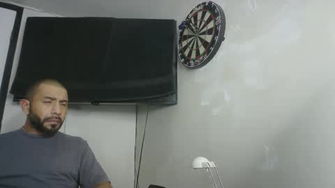 Snapshot of faded805 chatting on 10-13-25, 01:11 Mark online show from 10-13-25, 01:11