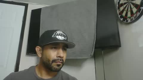 Snapshot of faded805 chatting on 11-11-25, 08:47 Mark online show from 11-11-25, 08:47