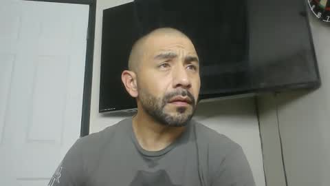 Snapshot of faded805 chatting on 11-25-25, 08:14 Mark online show from 11-25-25, 08:14