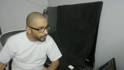 Mark online show from 06-01-26, 04:47