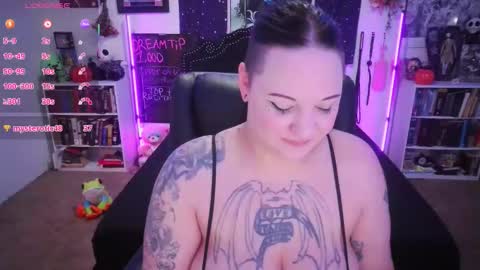 Snapshot of faeofmyth chatting on 12-17-25, 11:22 faeofmyth online show from 12-17-25, 11:22