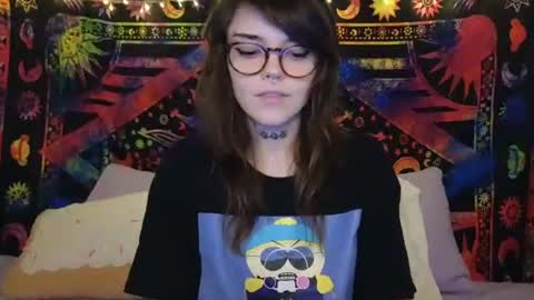 Snapshot of faerienugs chatting on 02-28-26, 01:17 Faerie 3 online show from 02-28-26, 01:17