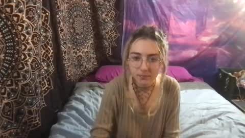 Fae online show from 12-24-24, 09:06