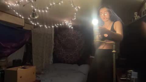 Fae online show from 01-23-25, 05:56