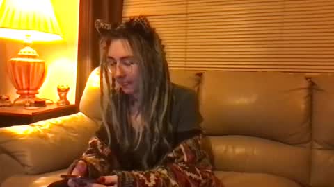 Fae online show from 02-20-25, 08:39