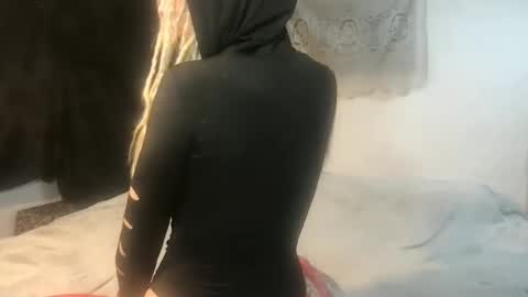 Fae online show from 10-28-25, 07:12